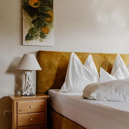Guest house Weinhof Narat-zitz *